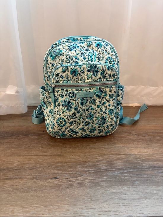 Vera Bradley Handbags - 🌸 Vera Bradley Campus Backpack in Cloud Vine - Excellent Condition!
